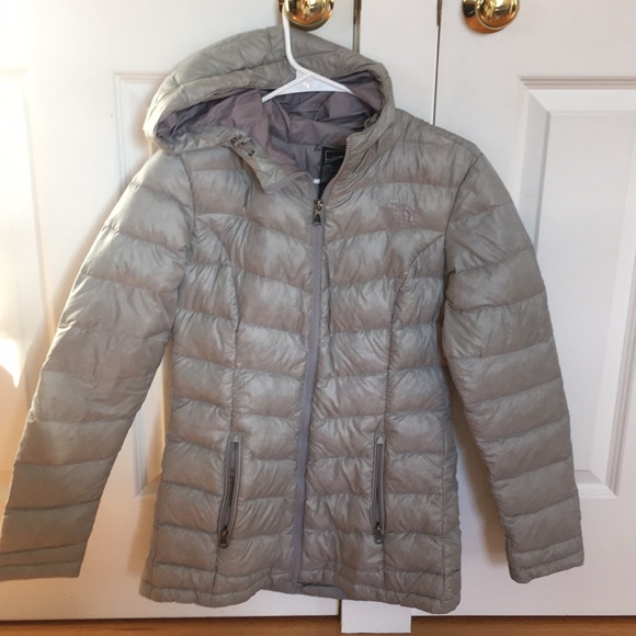 north face lightweight puffer jacket